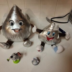 Vintage hersheys kiss plush and toy lot